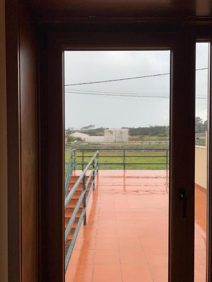 Moradia Proxima Da Praia Do Areinho, Na Ria, E Praia Dos Marretas 欧瓦 外观 照片