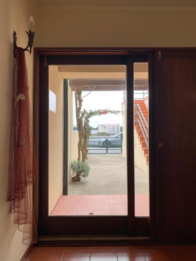 Moradia Proxima Da Praia Do Areinho, Na Ria, E Praia Dos Marretas 欧瓦 外观 照片